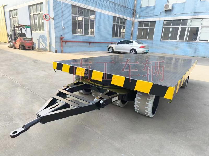 30噸重型平板拖車，叉車牽引重型工具拖車